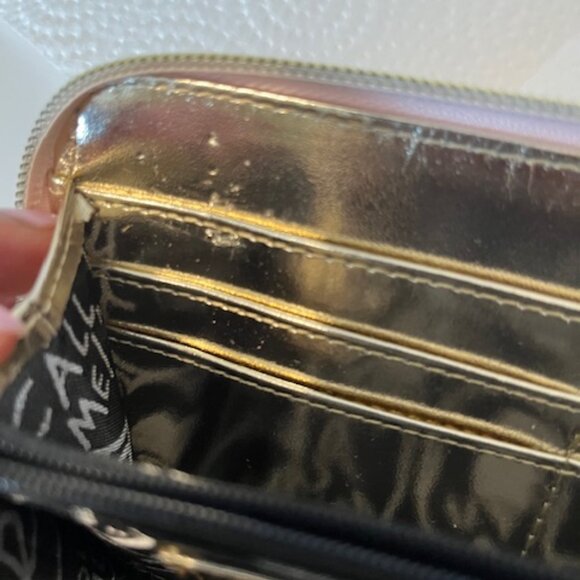 Betsey Johnson fashion wallet. - Picture 6 of 6